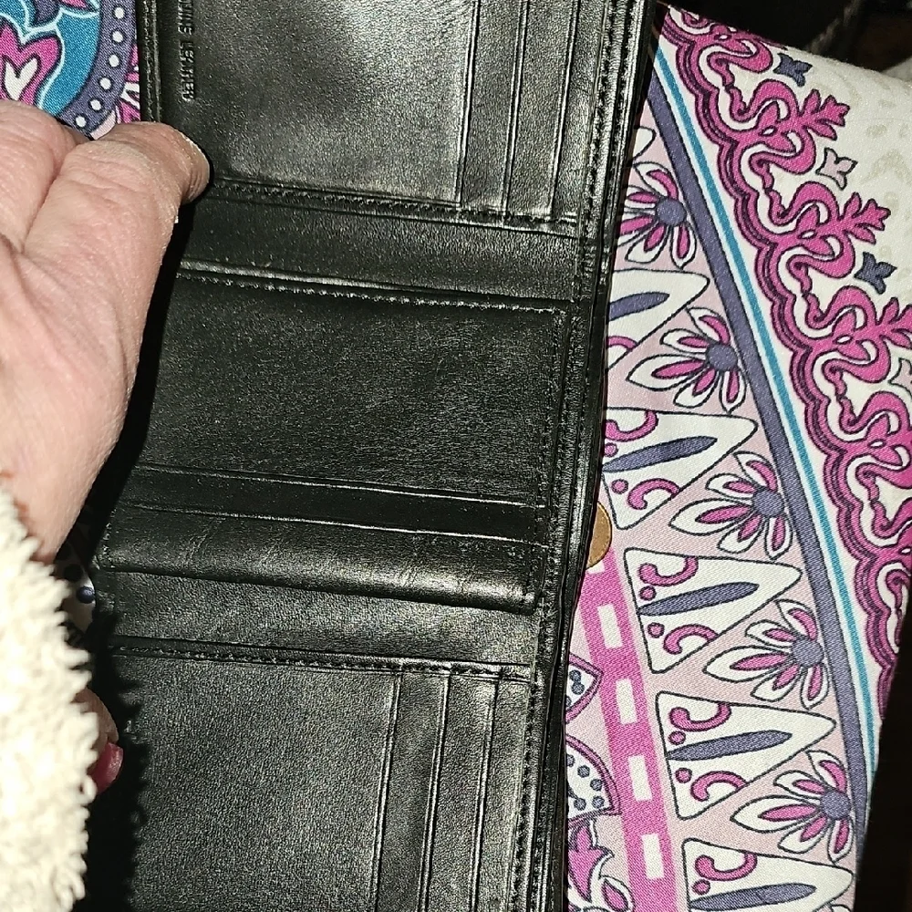 Claiborne NWOT Men's Black Leather Trifold Wallet